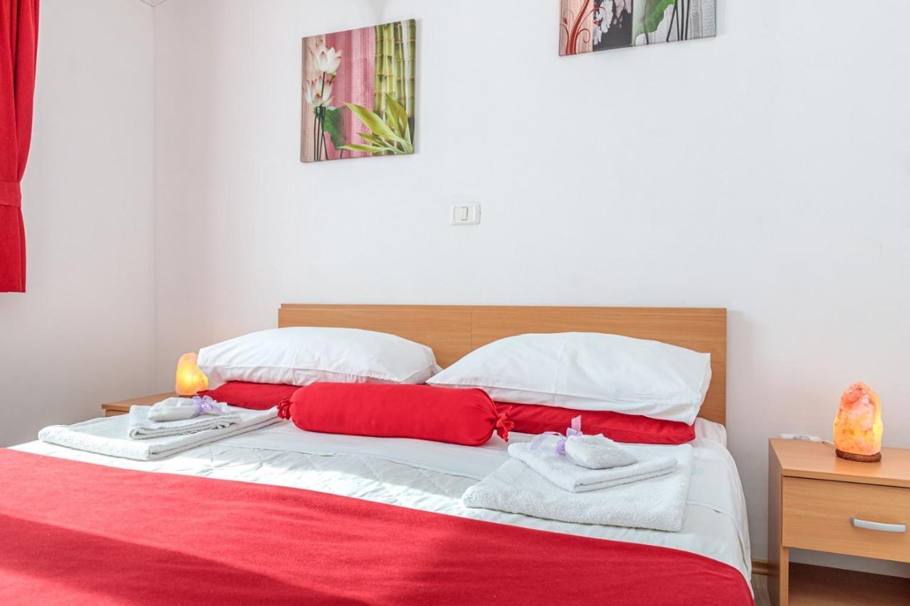 Apartments Sveti Leonard Oprtalj Bagian luar foto